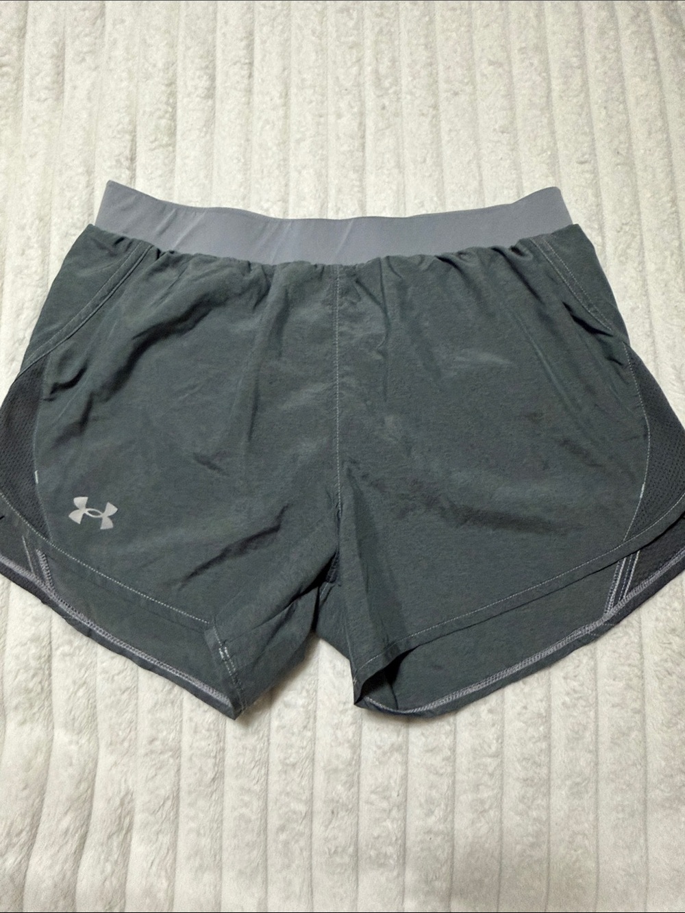 Under Armour Shorts | Size Small
